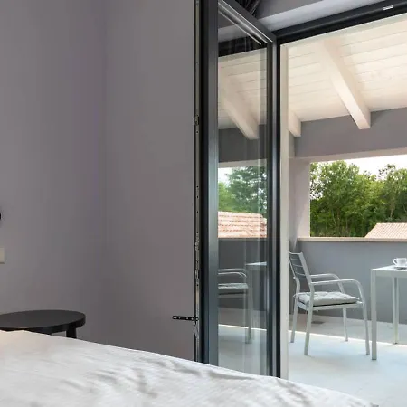 Apartament Mary's With Pool *