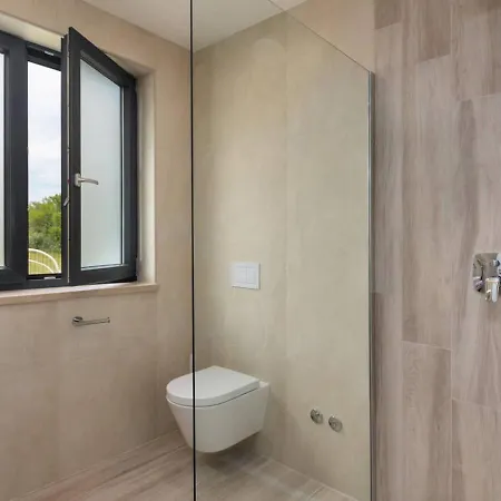 Apartament Mary's With Pool *