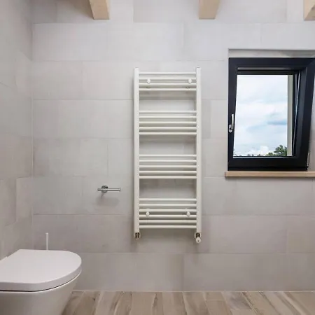 Apartament Mary's With Pool